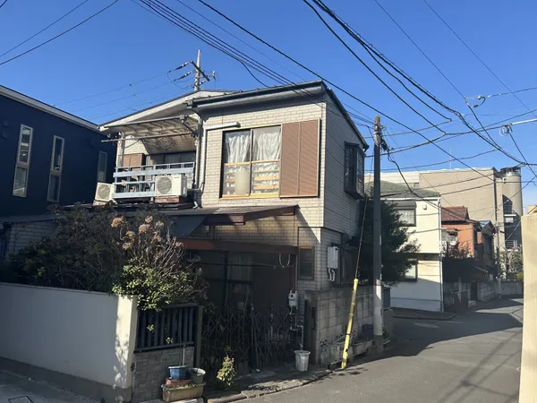 【外観写真】スーパーやコンビニが複数あり住環境良好