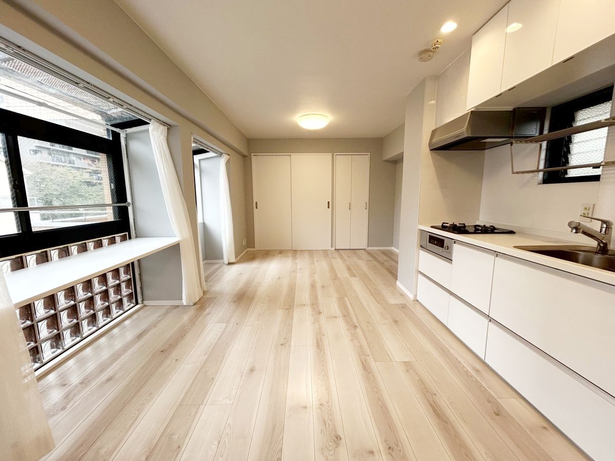 フラット・キャスコ リビング リビング