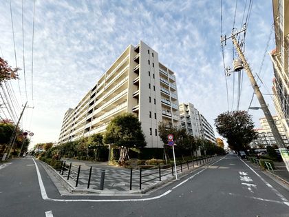 ブリリアシティ三鷹 外観