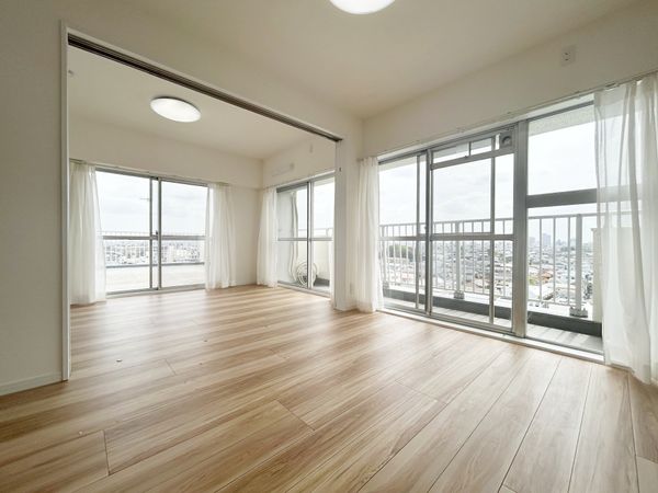 井草サマリヤマンション リビング