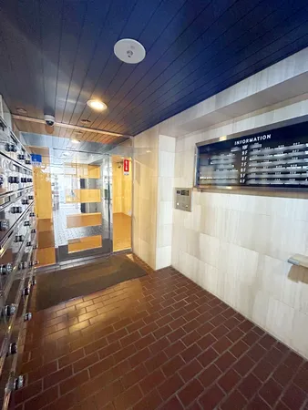 【エントランス】