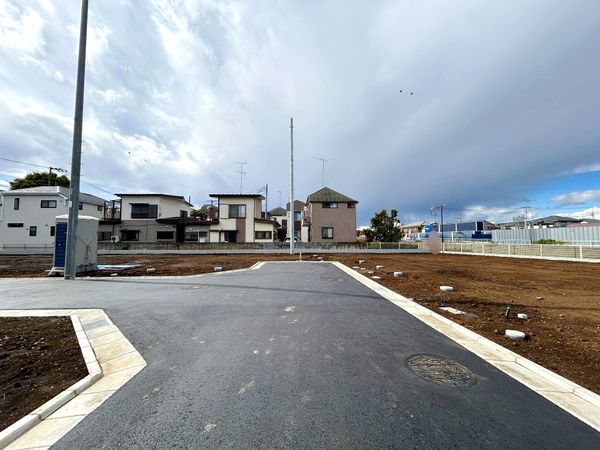 東村山市恩多町3丁目 土地B区画 前面道路含む外観 東村山市恩多町3丁目 土地B区画 前面道路含む外観