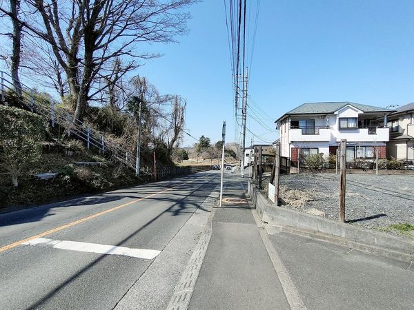 東村山市多摩湖町2丁目 1区画 前面道路含む外観 東村山市多摩湖町2丁目 1区画 前面道路含む外観