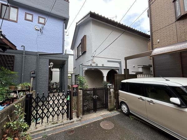 前面道路含む外観