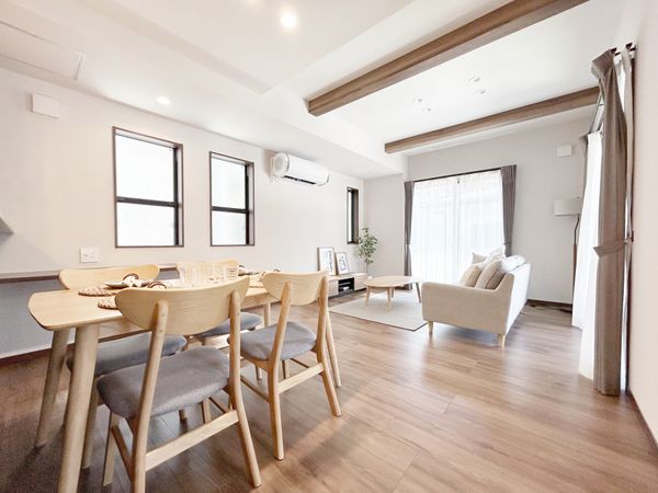 東大和市狭山5丁目 新築戸建 リビング