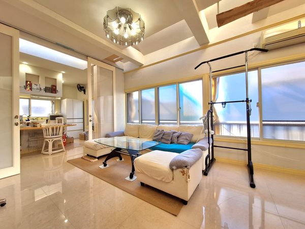 東村山市青葉町2丁目 戸建 リビング