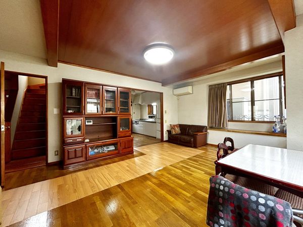 東村山市萩山町4丁目 戸建 リビング