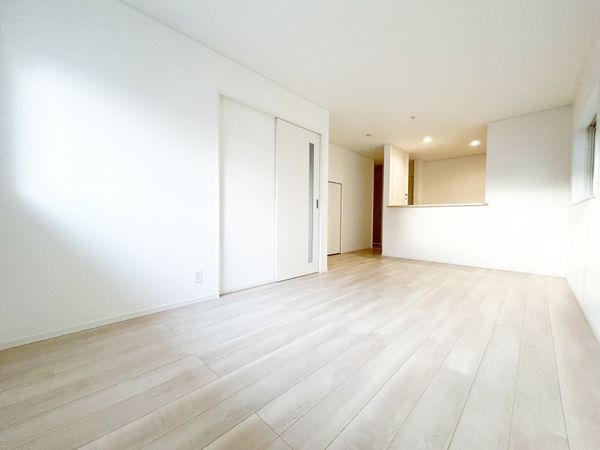 東村山市久米川町1丁目 新築3号棟 リビング