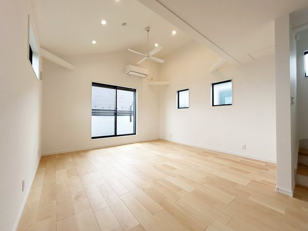 西東京市南町5丁目【新築C号棟】 リビング