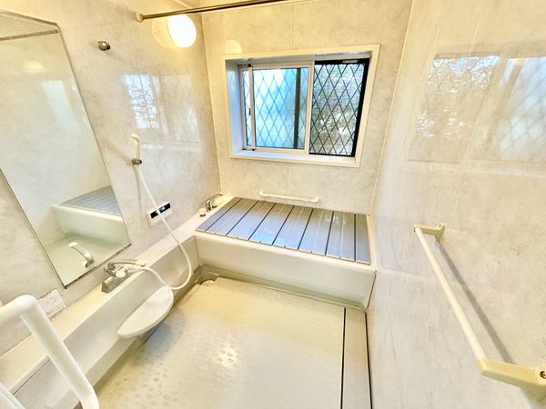 小平市小川町1丁目 戸建 バス