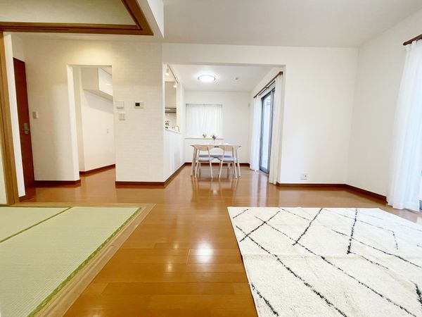 東村山市野口町1丁目 戸建 リビング 東村山市野口町1丁目 戸建 リビング