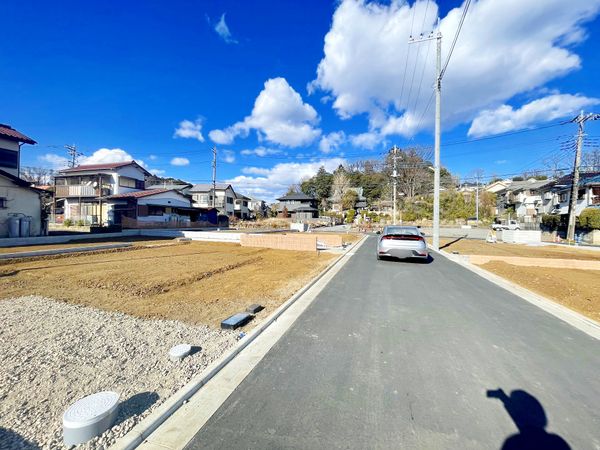 東大和市奈良橋2丁目【新築11号棟】 前面道路含む外観 東大和市奈良橋2丁目【新築11号棟】 前面道路含む外観