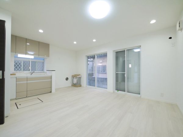 東村山市野口町3丁目 戸建 リビング 東村山市野口町3丁目 戸建 リビング