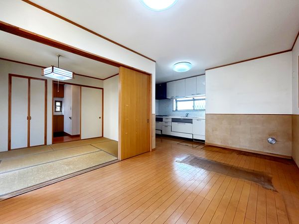 東村山市野口町4丁目 戸建 リビング 東村山市野口町4丁目 戸建 リビング