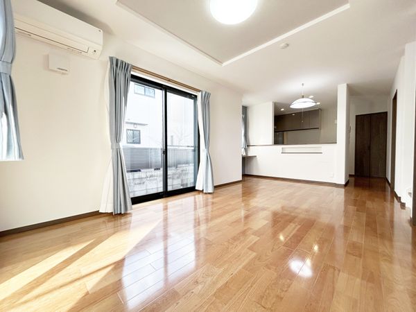 東村山市野口町2丁目 戸建 リビング 東村山市野口町2丁目 戸建 リビング