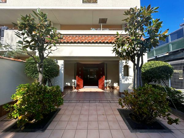 ゼファー久米川ミーティス エントランス エントランス