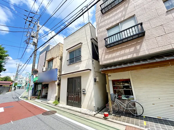 ◆南側約５．９ｍ公道に面しており、陽当たり良好です。