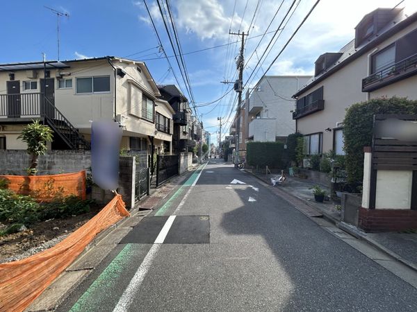 渋谷区幡ヶ谷3丁目 土地 前面道路含む外観