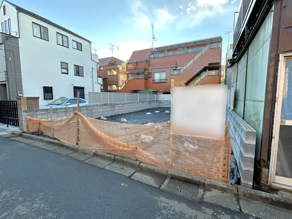 ◆周辺環境：サミットストア氷川台駅前店　徒歩２分（約１１０ｍ）　ファミリーマート氷川台駅前店　徒歩２分（約１５０ｍ）