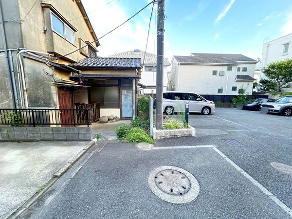 中野区上鷺宮4丁目 土地 前面道路含む外観