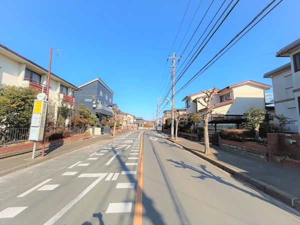 所沢市大字下富 戸建 前面道路含む外観