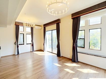 練馬区石神井町6丁目 戸建 リビング