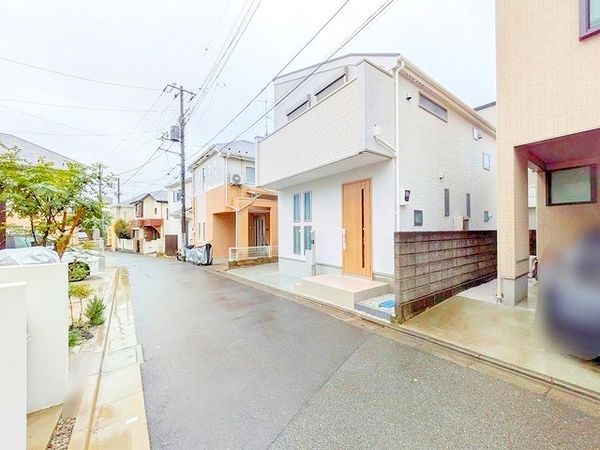 練馬区富士見台4丁目 新築戸建 1号棟 前面道路含む外観