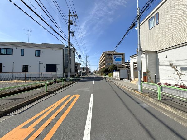 練馬区谷原5丁目 新築戸建 前面道路含む外観 練馬区谷原5丁目 新築戸建 前面道路含む外観