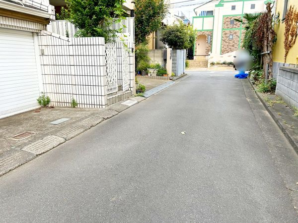 練馬区富士見台4丁目 戸建 前面道路含む外観 練馬区富士見台4丁目 戸建 前面道路含む外観
