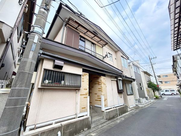 練馬区田柄3丁目古家付土地 前面道路含む外観