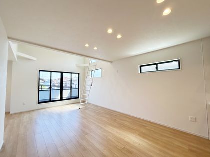 練馬区春日町2丁目 新築戸建 リビング