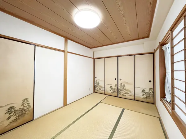 落ち着いた雰囲気の和室