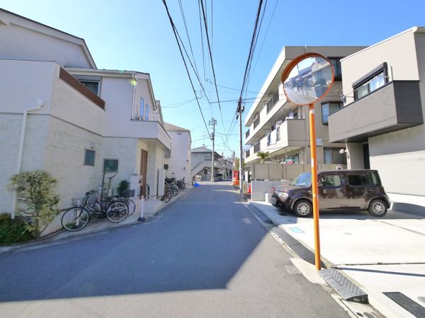 練馬区早宮3丁目 戸建 前面道路含む外観