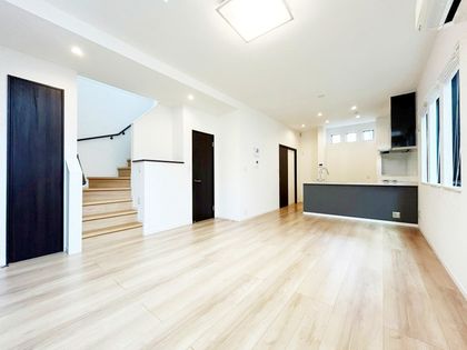 練馬区桜台4丁目 戸建 リビング