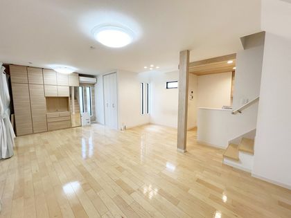 練馬区中村2丁目戸建 リビング