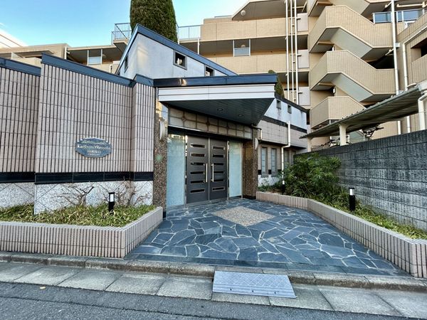 レーベンリヴァーレ練馬桜台エプルヴェ エントランス レーベンリヴァーレ練馬桜台エプルヴェ エントランス