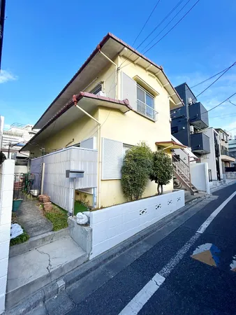 日照良好。閑静な住宅街です。