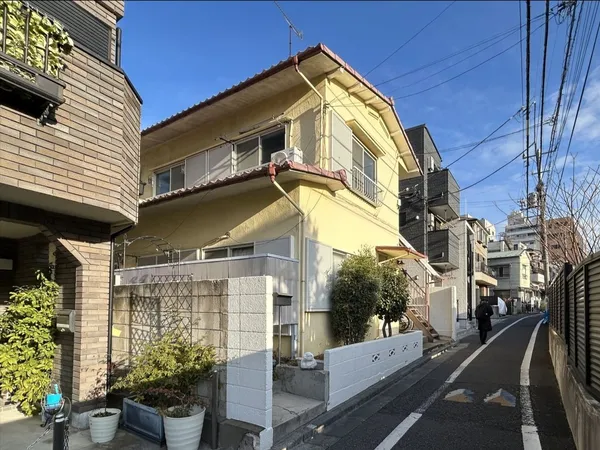 日照良好。閑静な住宅街です。