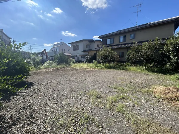 土地面積569.32平米約172.21坪の広々とした土地です。