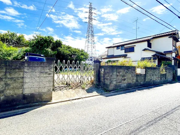 徒歩約5分の立地に「セブンイレブン練馬南大泉1丁目店」がございます。急なお買い物にも便利です。