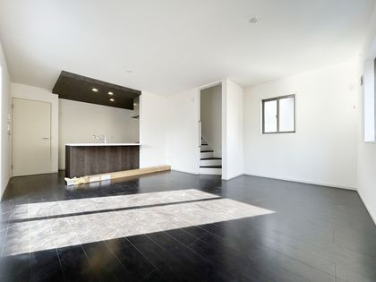 練馬区大泉学園町3丁目 新築戸建 リビング