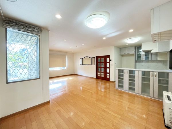 新座市片山1丁目 戸建 リビング 新座市片山1丁目 戸建 リビング