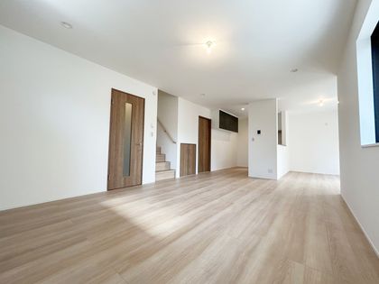 新座市片山2丁目 新築戸建 リビング