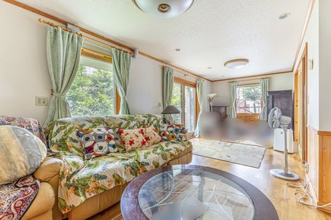 練馬区東大泉2丁目戸建 リビング