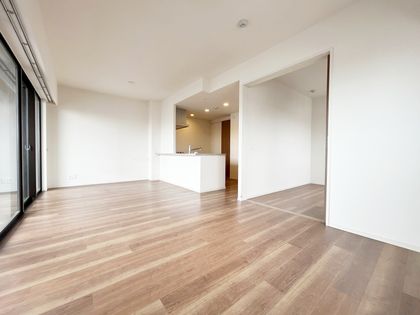 ヴィークコート大泉学園四季ガーデン リビング