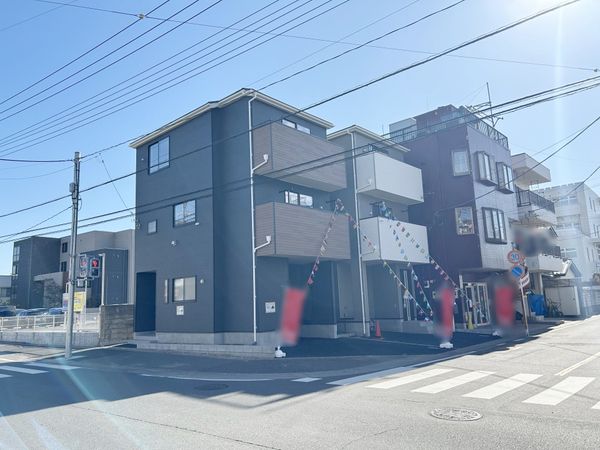 新座市北野第6 新築戸建 2号棟 前面道路含む外観