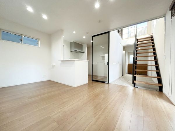 川越市今成2丁目 戸建 リビング 川越市今成2丁目 戸建 リビング