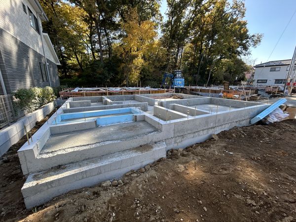 朝霞市宮戸3丁目新築戸建 4号棟 前面道路含む外観 前面道路含む外観