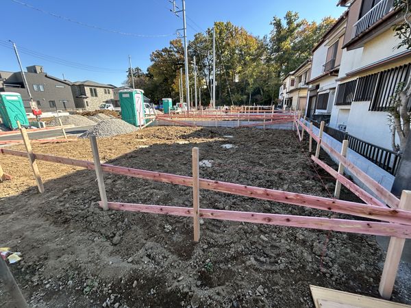 朝霞市宮戸3丁目新築戸建 12号棟 前面道路含む外観