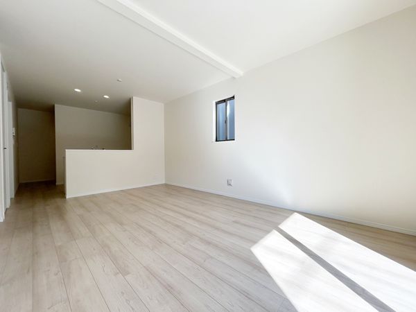 志木市柏町2丁目 新築戸建B号棟 リビング